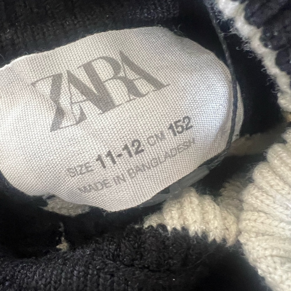Zara Girls Black and White Striped Turtleneck Sweater - Picture 2 of 3